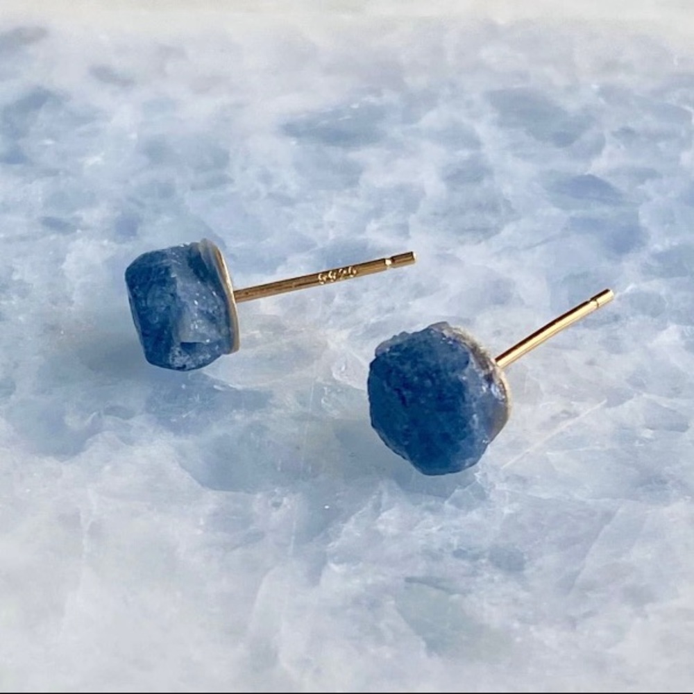🆕 Raw Sapphire Crystal Stud Gemstone Earrings